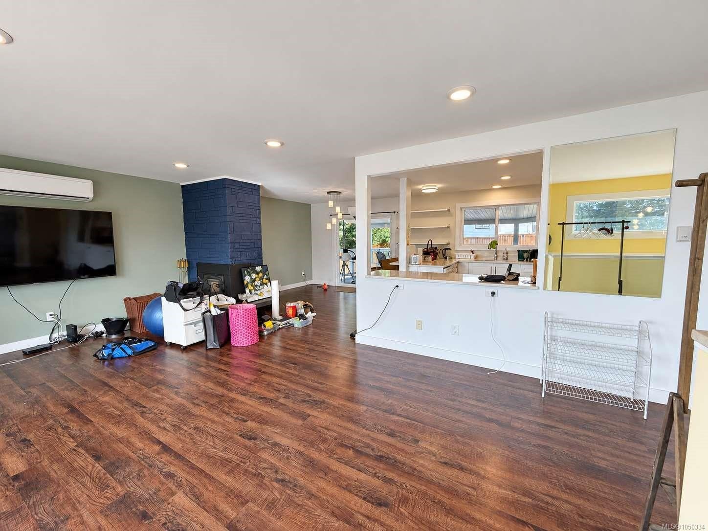 2349 Anderson Avenue, photo 8